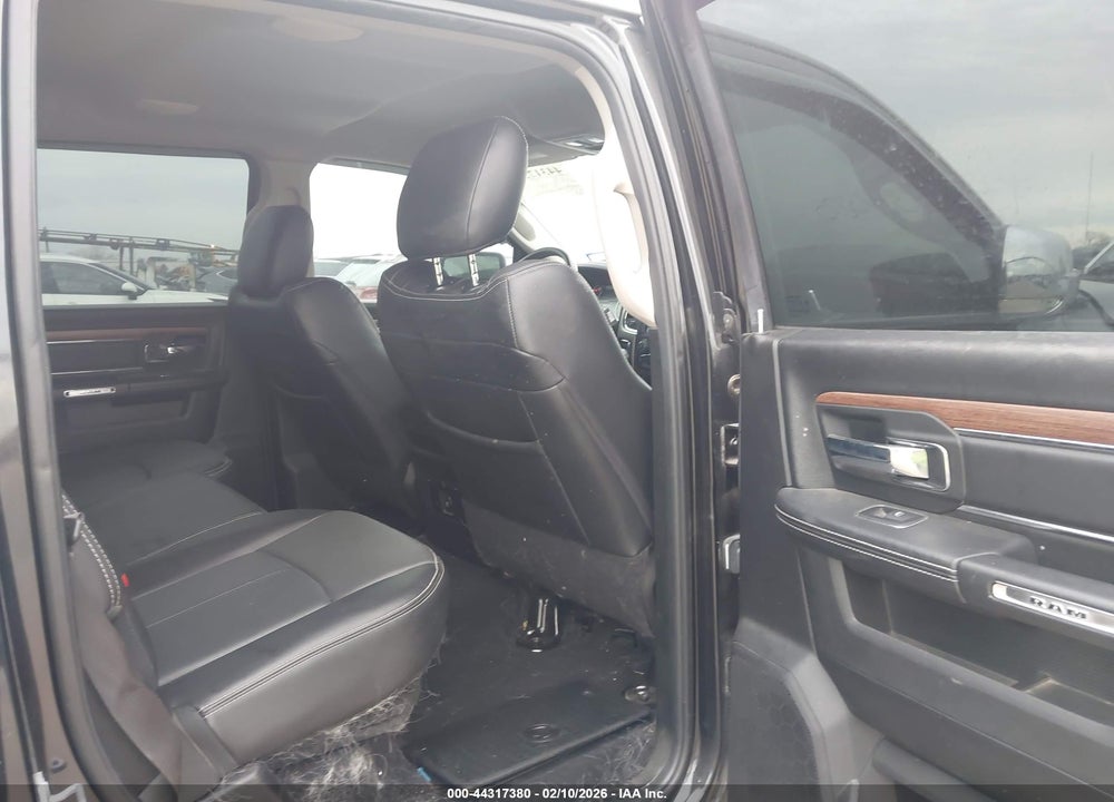 2018 RAM 1500 LAIE  4X4 5'7 BOX VIN: 1C6RR7NM3JS231764