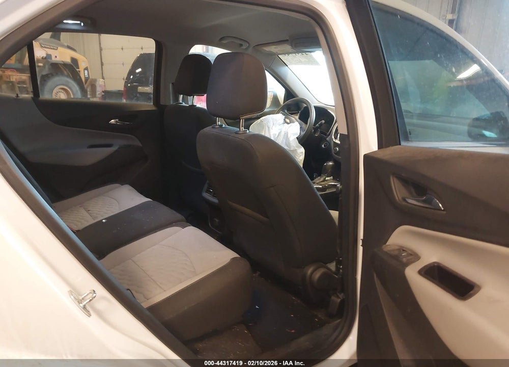 2018 CHEVROLET EQUINOX LT VIN: 2GNAXJEV5J6350217