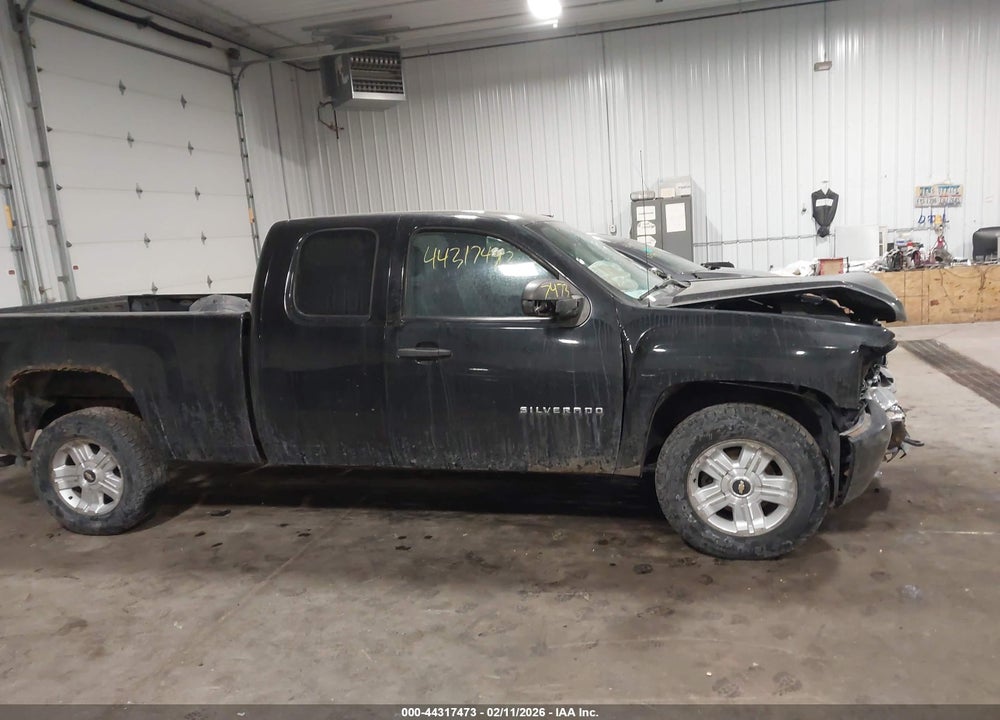 2010 CHEVROLET SILVERADO 1500 LT VIN: 1GCSKSE39AZ281729