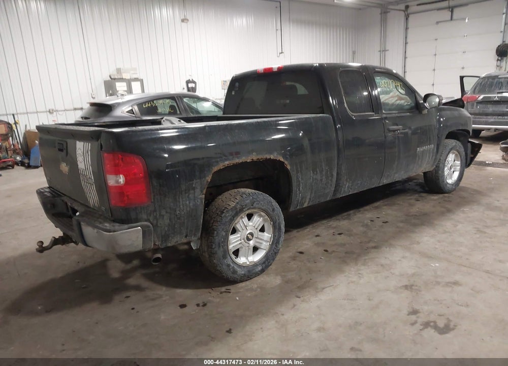 2010 CHEVROLET SILVERADO 1500 LT VIN: 1GCSKSE39AZ281729