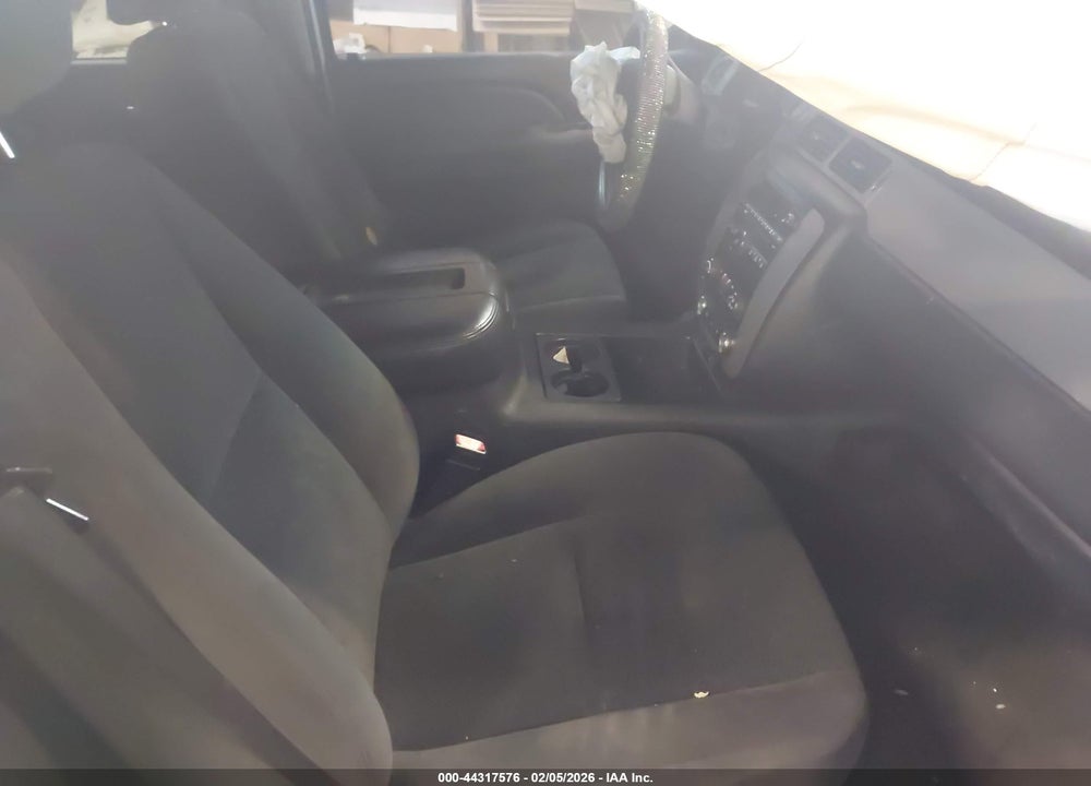 2008 CHEVROLET TAHOE LS VIN: 1GNFK13028R226903
