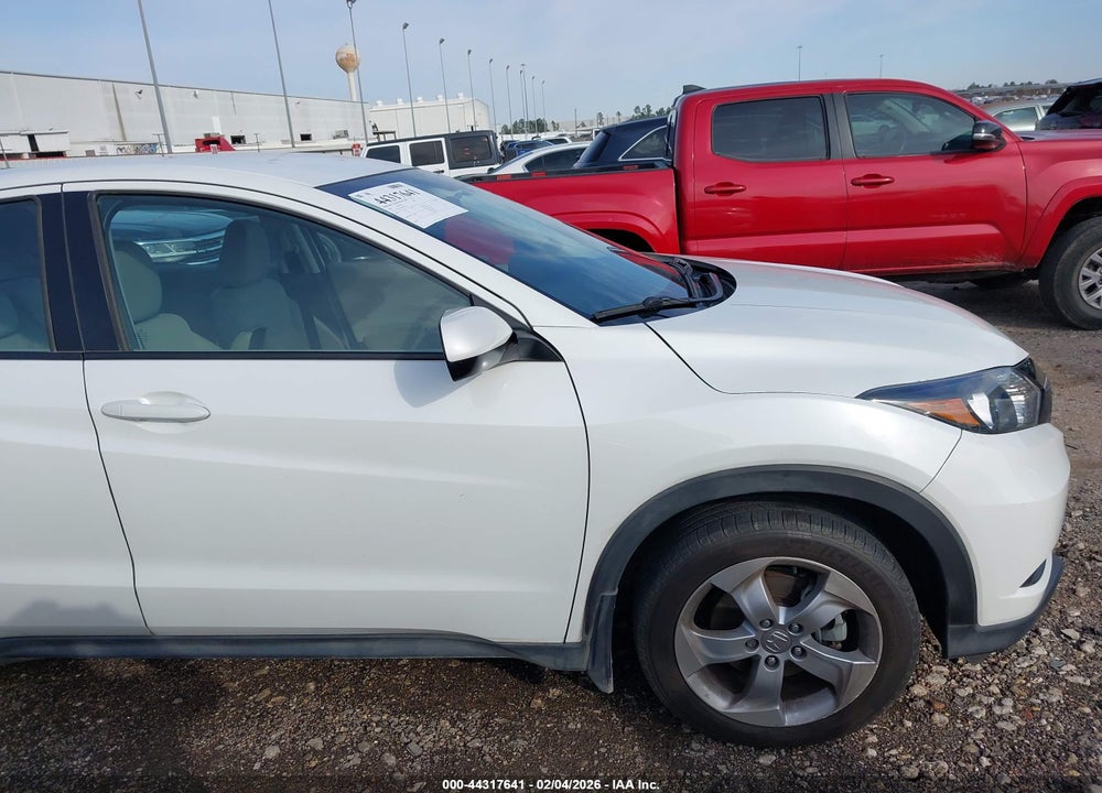 2016 HONDA HR-V LX VIN: 3CZRU5H3XGM739935
