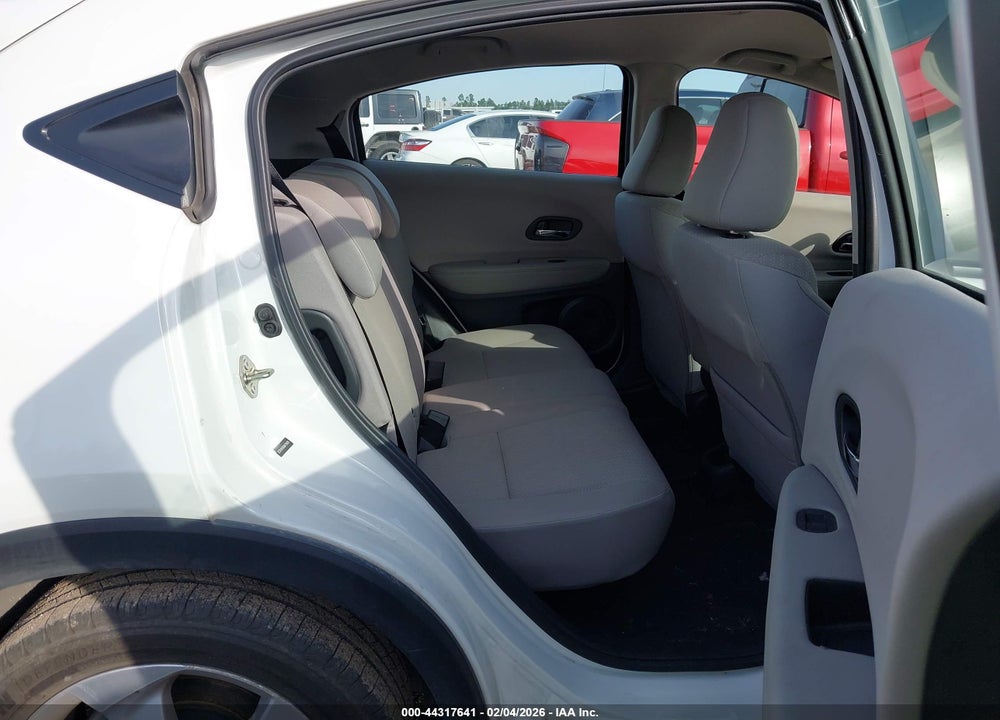 2016 HONDA HR-V LX VIN: 3CZRU5H3XGM739935
