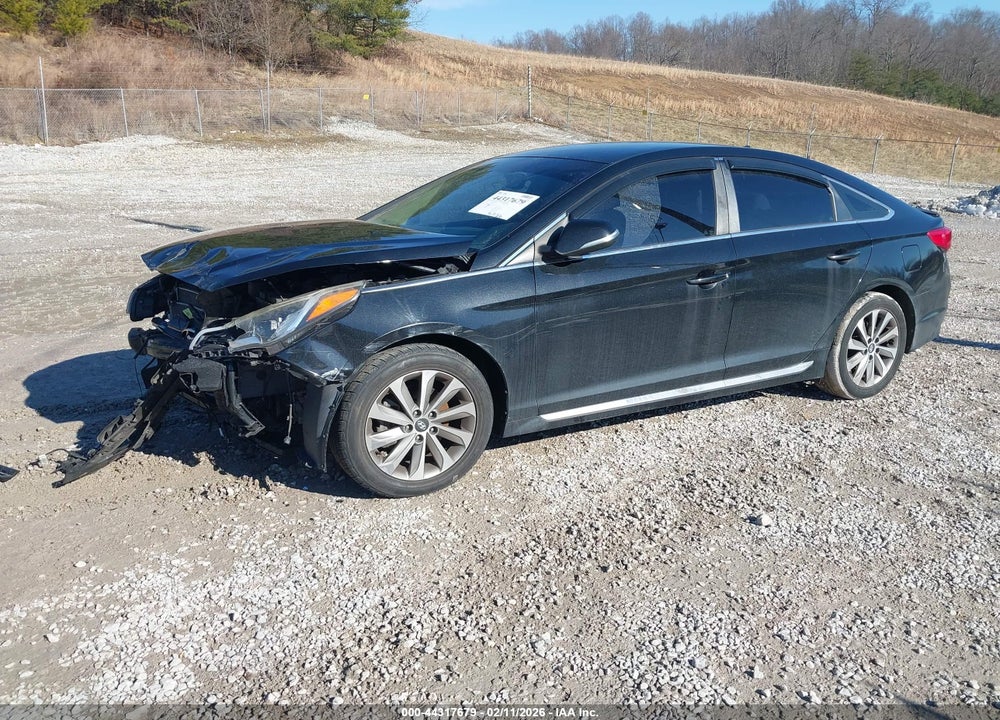 2015 HYUNDAI SONATA SPORT VIN: 5NPE34AF8FH071207