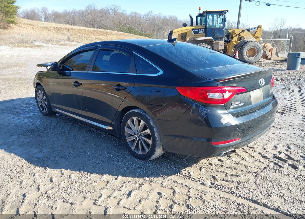 2015 HYUNDAI SONATA SPORT VIN: 5NPE34AF8FH071207