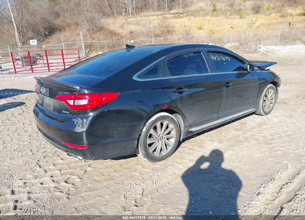 2015 HYUNDAI SONATA SPORT VIN: 5NPE34AF8FH071207