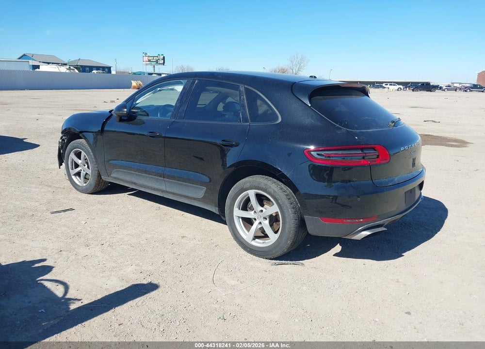 2017 PORSCHE MACAN VIN: WP1AA2A53HLB82227