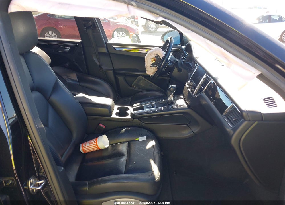 2017 PORSCHE MACAN VIN: WP1AA2A53HLB82227