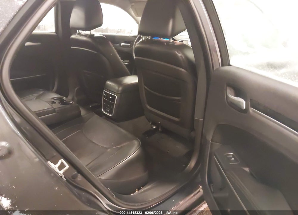 2016 CHRYSLER 300C VIN: 2C3CCAEG4GH190038