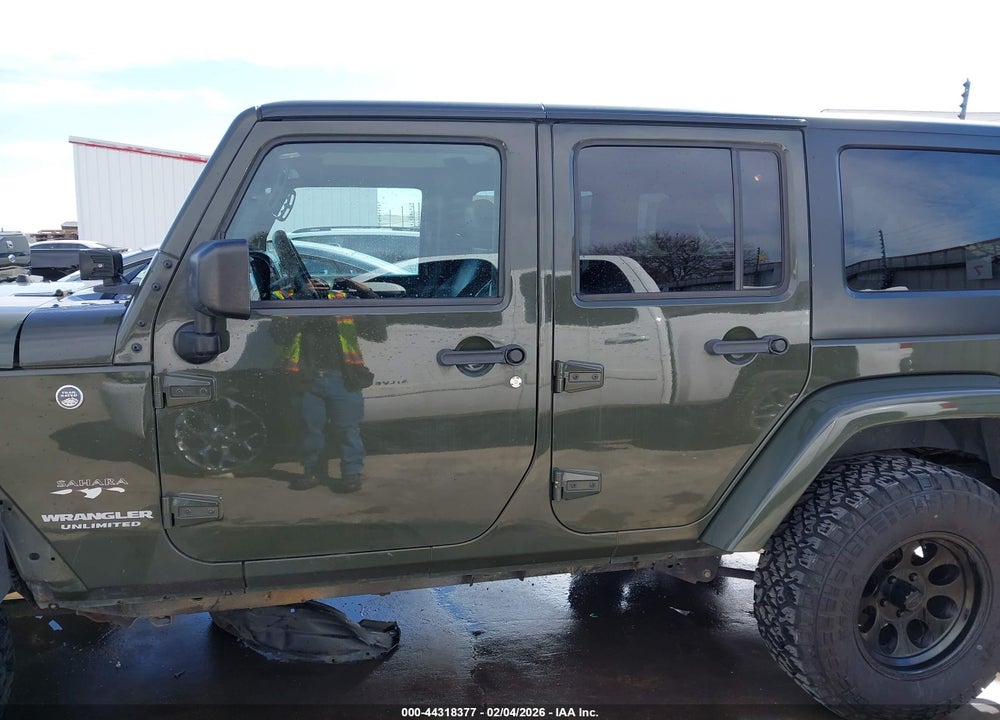 2016 JEEP WRANGLER UNLIMITED SAHARA VIN: 1C4BJWEG0GL145787