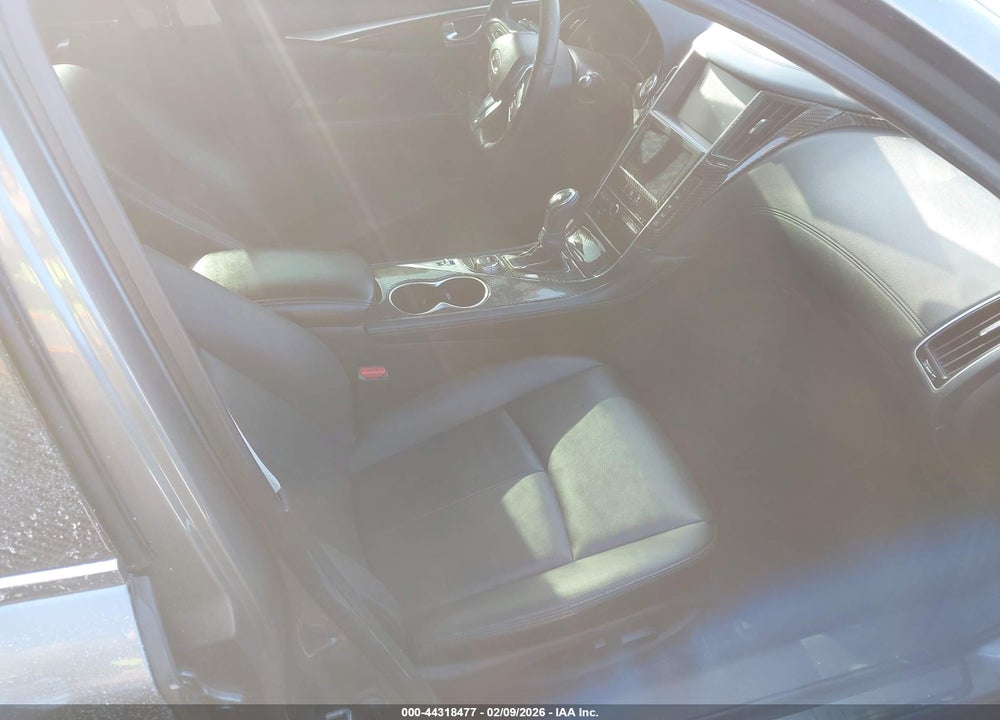 2019 INFINITI Q50 3.0T LUXE VIN: JN1EV7AR0KM555980