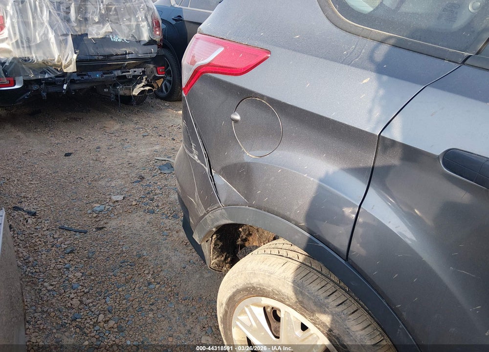 2014 FORD ESCAPE S VIN: 1FMCU0F7XEUA10620
