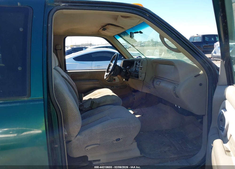 1997 CHEVROLET C1500 FLEETSIDE VIN: 1GCEC19R7VE113183