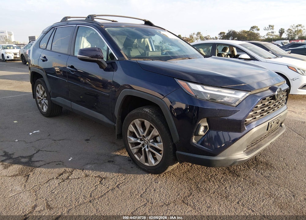 2023 TOYOTA RAV4 XLE PREMIUM VIN: 2T3C1RFV5PW292381
