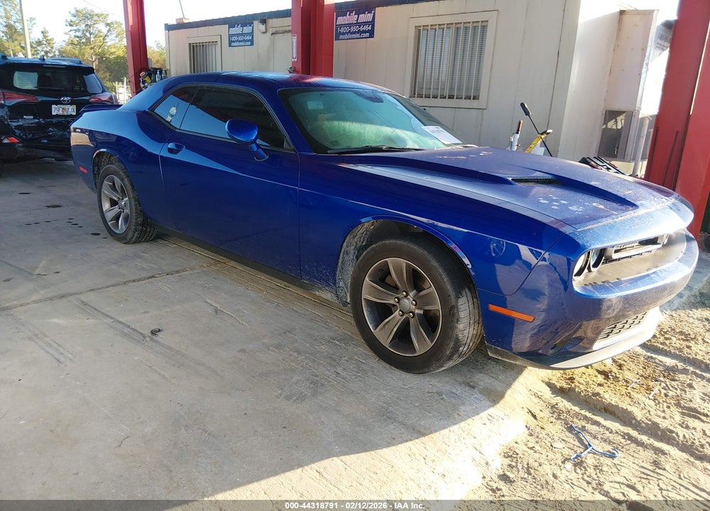 2019 DODGE CHALLENGER SXT VIN: 2C3CDZAG4KH748027