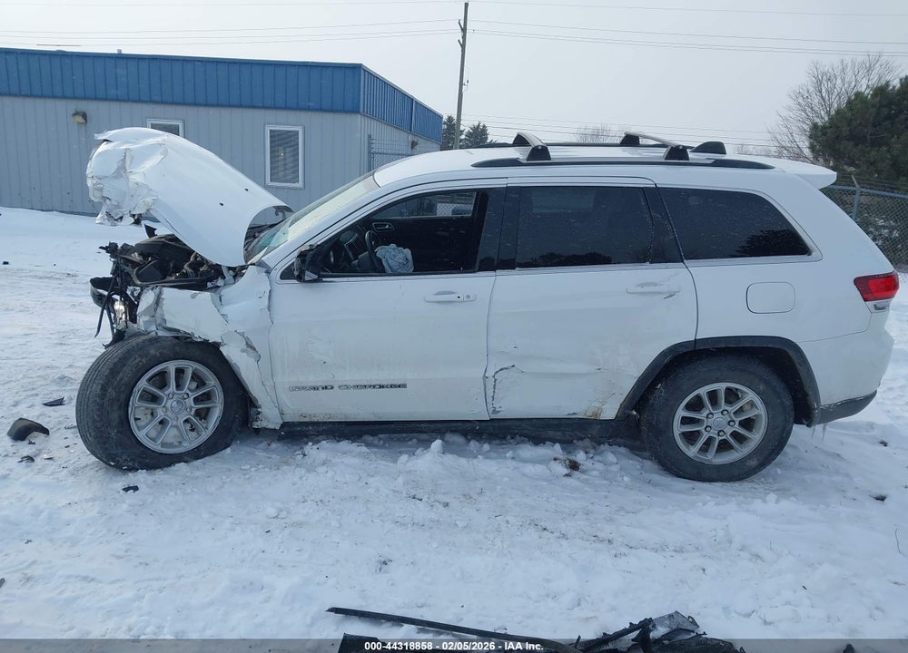 2020 JEEP GRAND CHEROKEE LAREDO E 4X4 VIN: 1C4RJFAG2LC210444