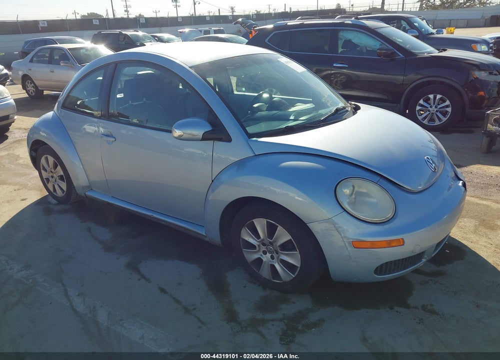 2010 VOLKSWAGEN NEW BEETLE 2.5L VIN: 3VWPG3AG7AM012990