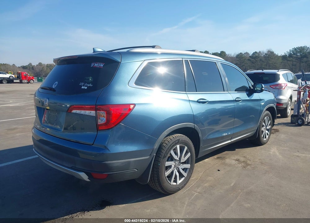 2019 HONDA PILOT EX VIN: 5FNYF5H39KB039218