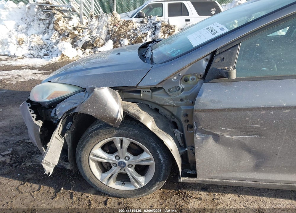 2014 FORD FOCUS SE VIN: 1FADP3K22EL202329