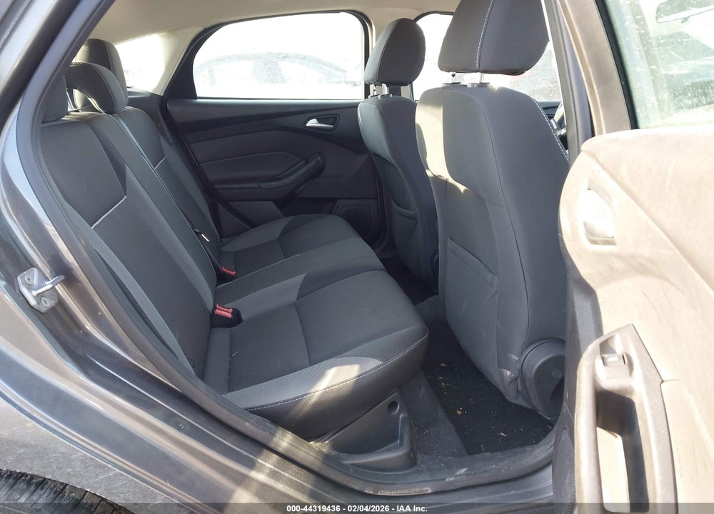 2014 FORD FOCUS SE VIN: 1FADP3K22EL202329