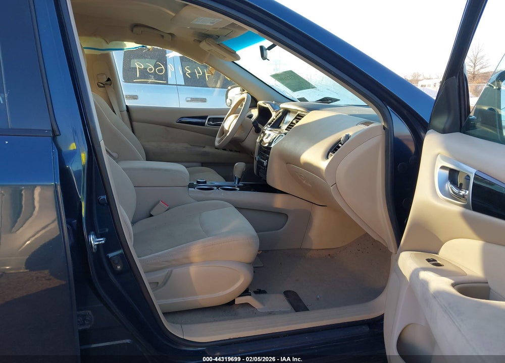 2014 NISSAN PATHFINDER S VIN: 5N1AR2MM4EC683809