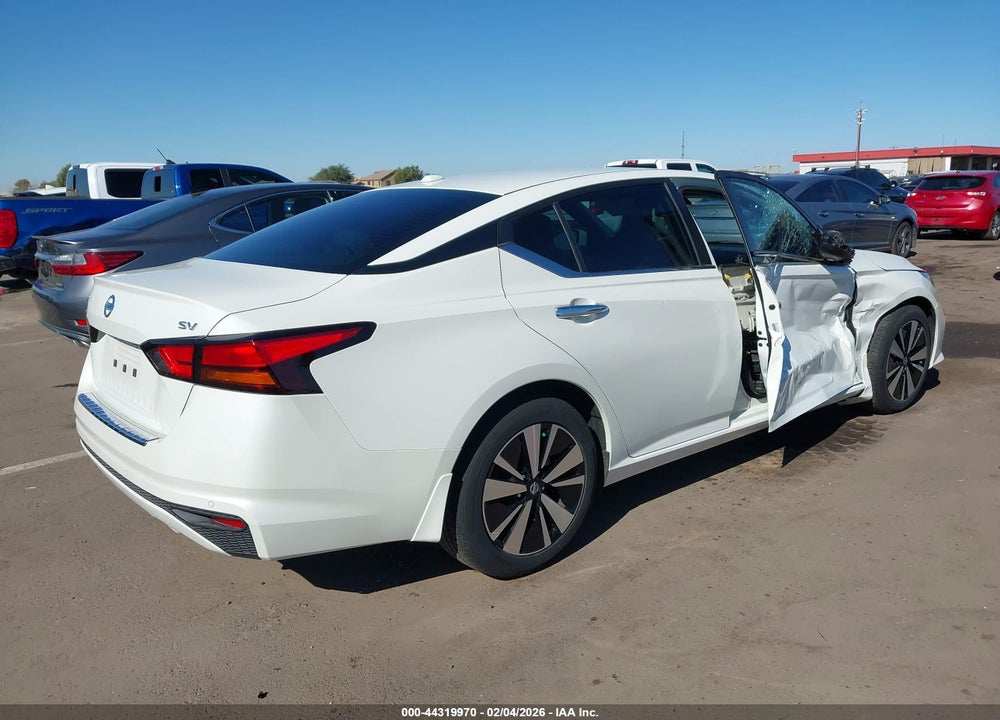 2022 NISSAN ALTIMA SV FWD VIN: 1N4BL4DV8NN353809