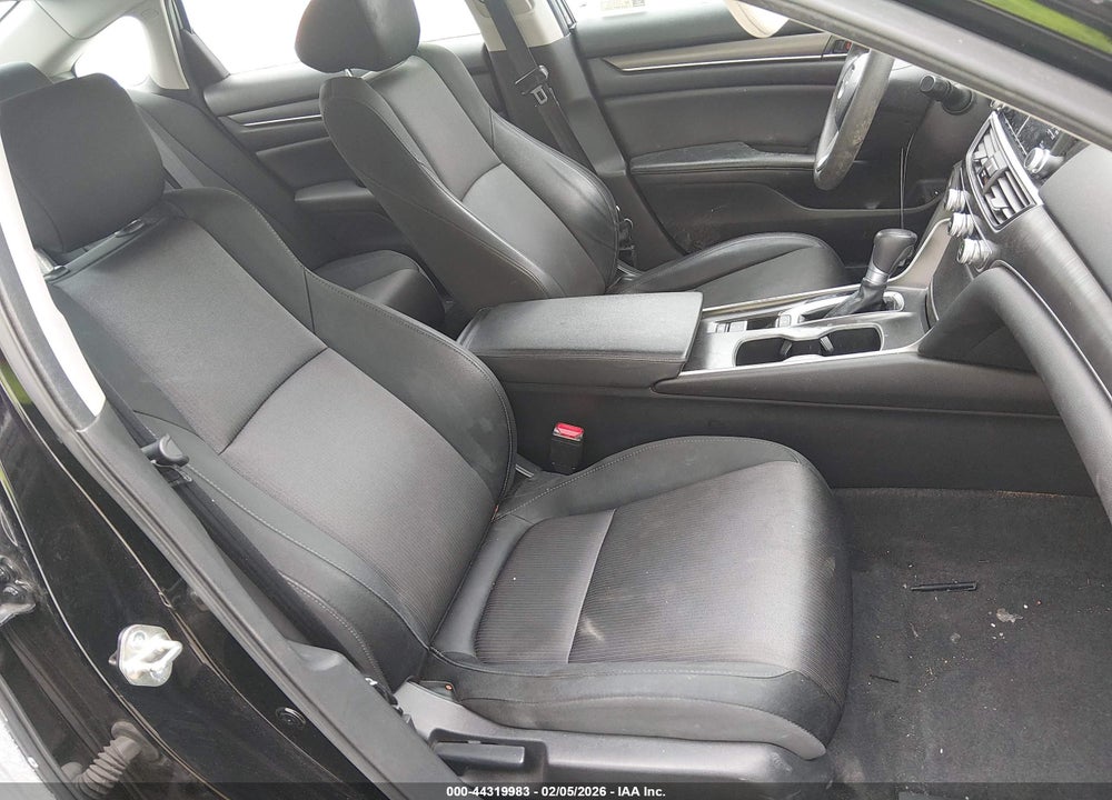 2019 HONDA ACCORD LX VIN: 1HGCV1F1XKA009663