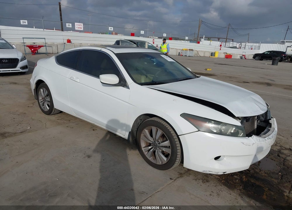 2010 HONDA ACCORD 2.4 EX-L VIN: 1HGCS1B83AA021261