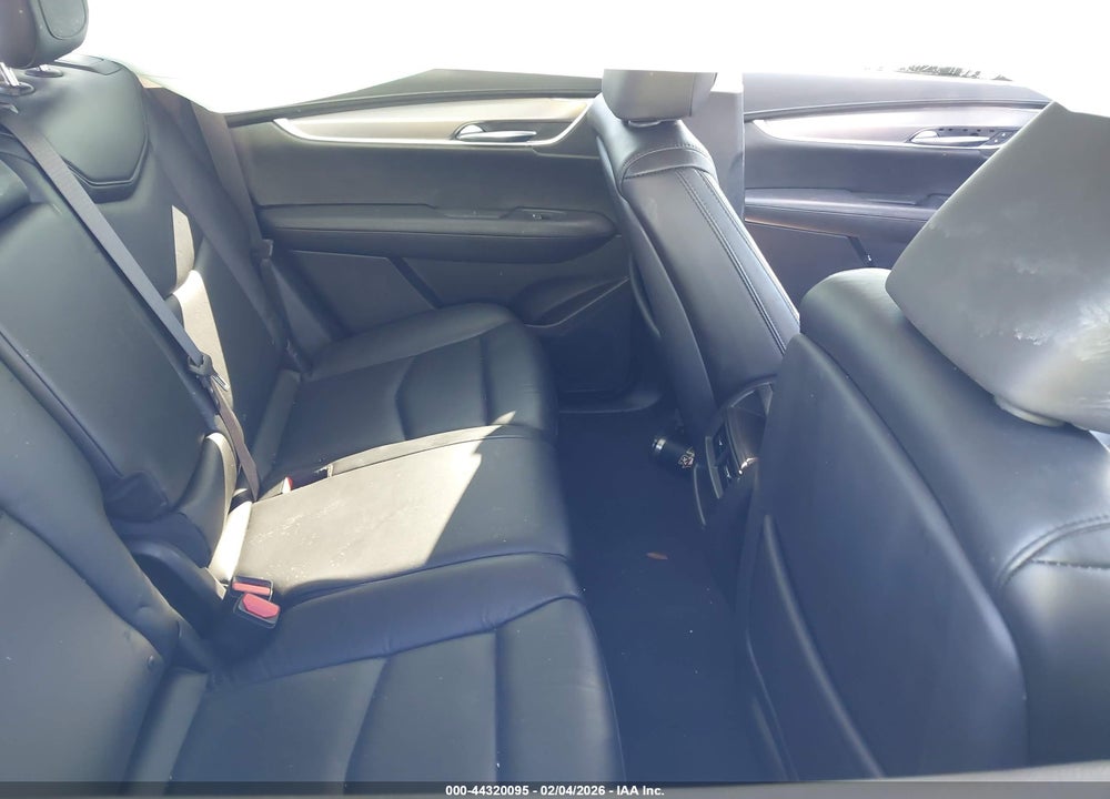 2017 CADILLAC XT5 LUXURY VIN: 1GYKNDRS4HZ261767