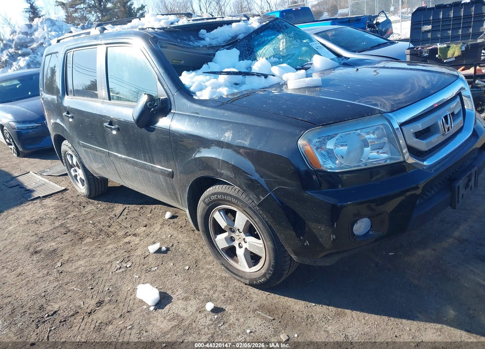 2011 HONDA PILOT EX-L VIN: 5FNYF4H71BB052140