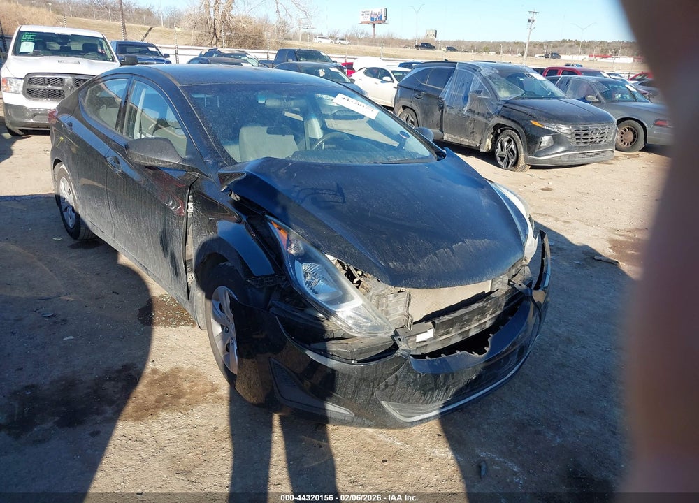 2016 HYUNDAI ELANTRA SE VIN: 5NPDH4AE1GH729617