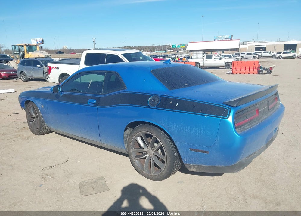 2015 DODGE CHALLENGER R/T SCAT PACK SHAKER VIN: 2C3CDZFJ0FH888232