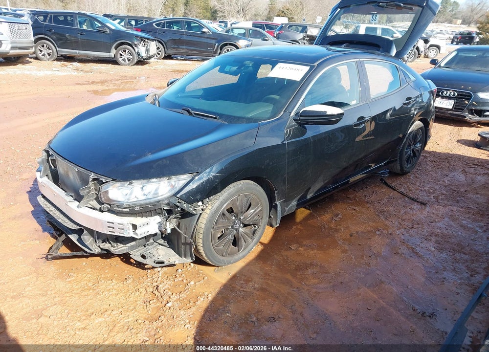 2018 HONDA CIVIC EX VIN: SHHFK7H5XJU232829