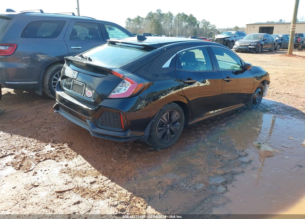 2018 HONDA CIVIC EX VIN: SHHFK7H5XJU232829