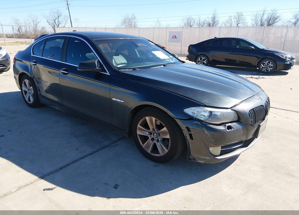 2011 BMW 528I VIN: WBAFR1C51BC744573