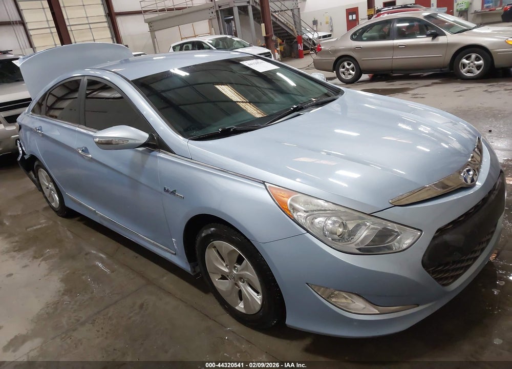 2013 HYUNDAI SONATA HYBRID VIN: KMHEC4A4XDA083373