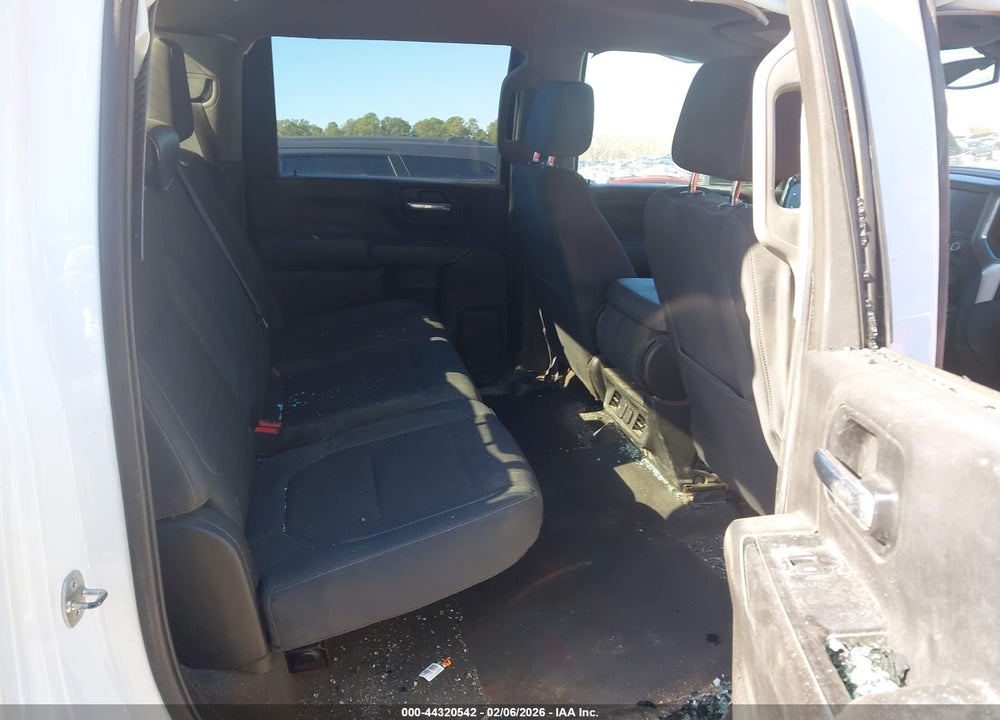 2022 CHEVROLET SILVERADO 2500HD 4WD  STANDARD BED LT VIN: 2GC4YNEY5N1209543