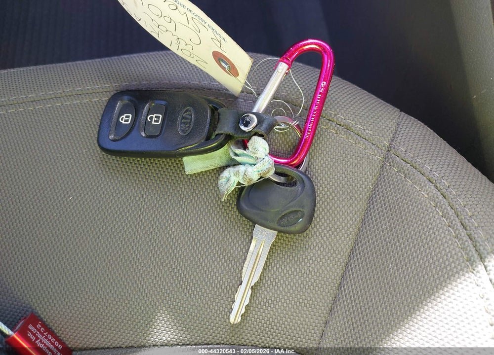 2011 KIA SPORTAGE LX VIN: KNDPB3A22B7096105