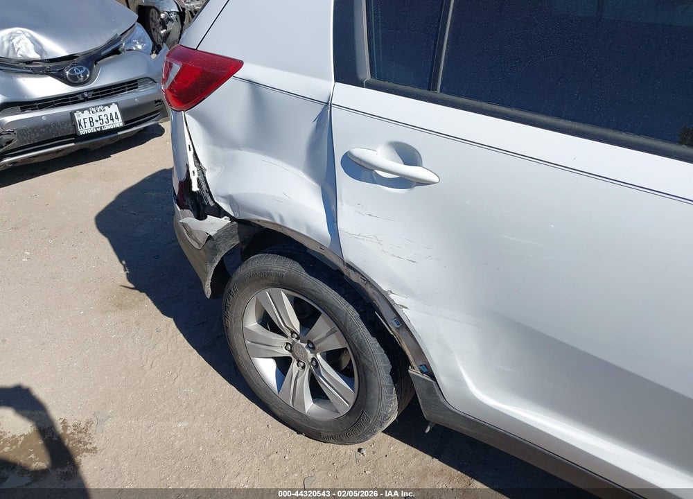 2011 KIA SPORTAGE LX VIN: KNDPB3A22B7096105