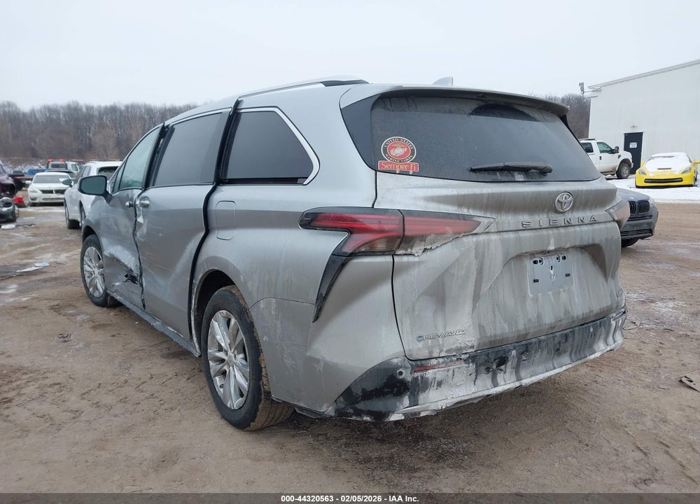 2025 TOYOTA SIENNA LIMITED VIN: 5TDZSKFC5SS220880