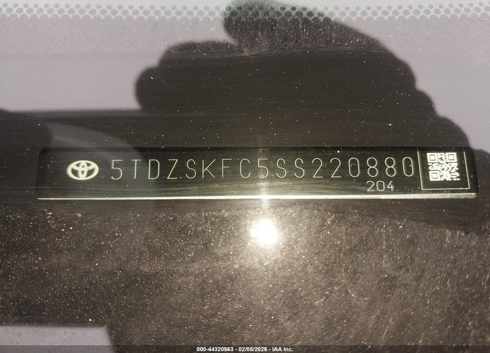 2025 TOYOTA SIENNA LIMITED VIN: 5TDZSKFC5SS220880