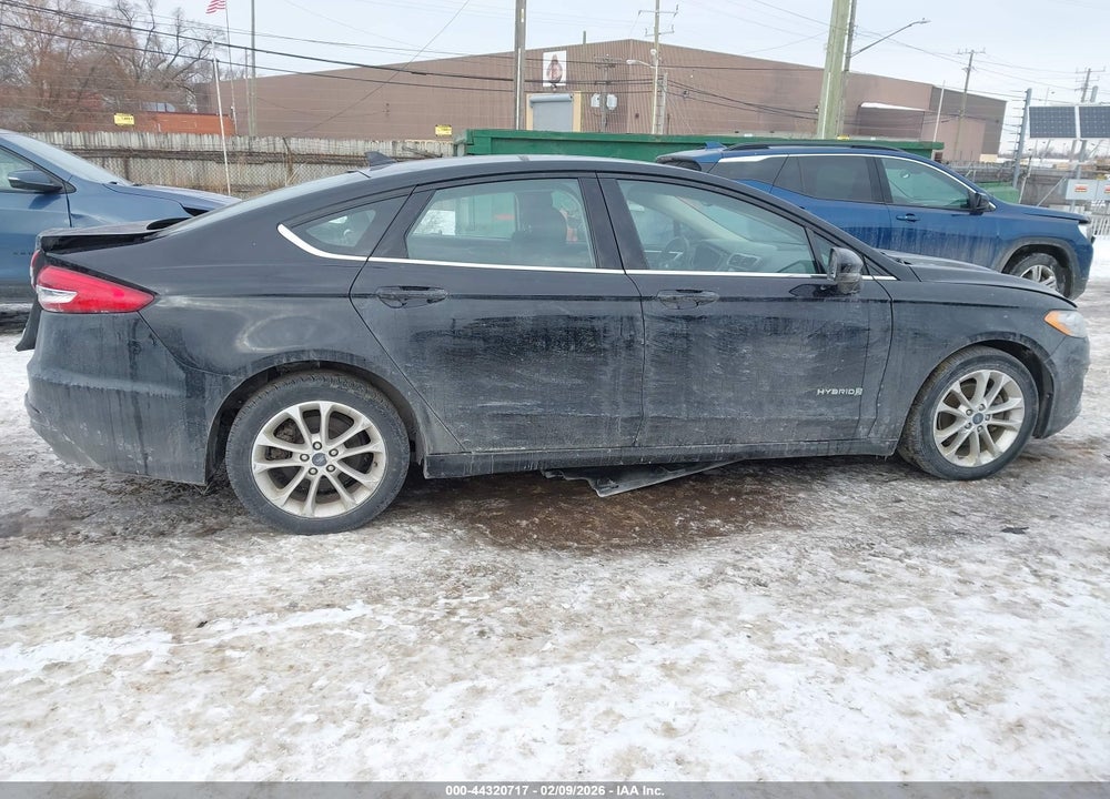 2019 FORD FUSION HYBRID SE VIN: 3FA6P0LU8KR166800