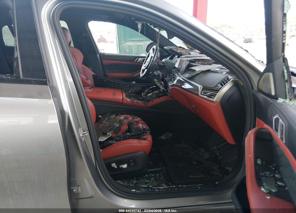 2021 BMW X6 M VIN: 5YMCY0C04M9H09432