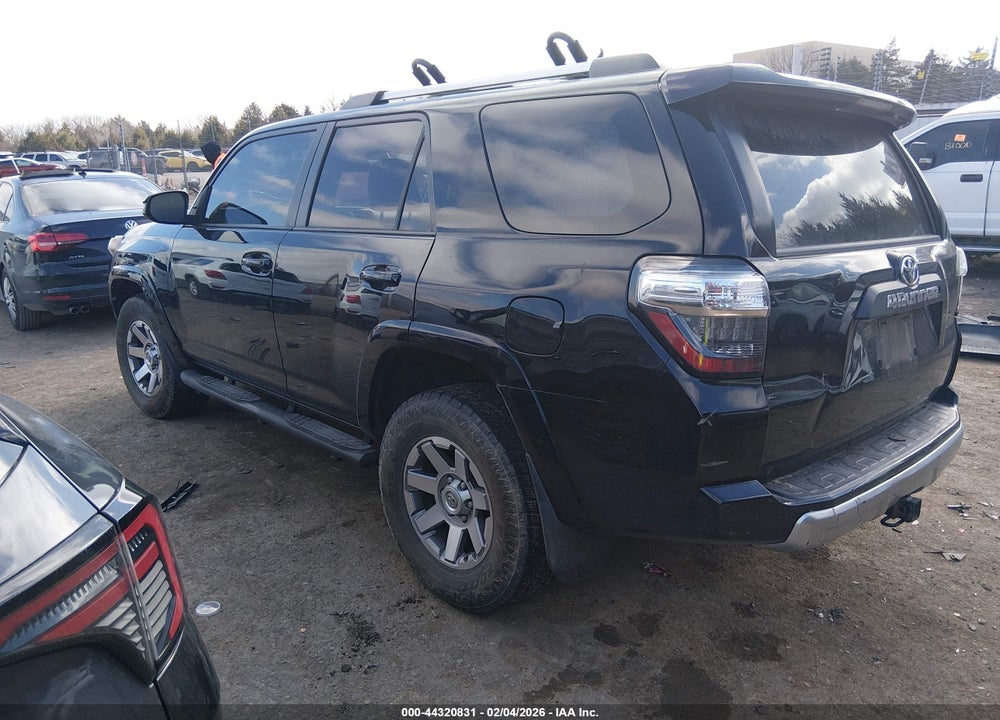 2015 TOYOTA 4RUNNER TRAIL PREMIUM VIN: JTEBU5JR9F5266227