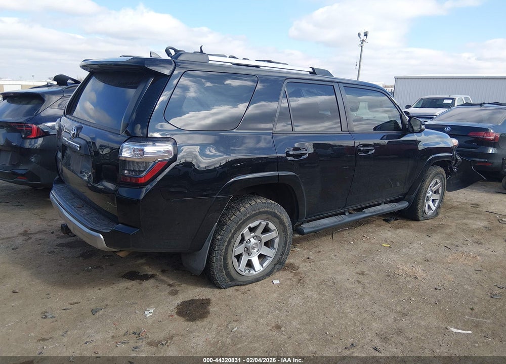 2015 TOYOTA 4RUNNER TRAIL PREMIUM VIN: JTEBU5JR9F5266227
