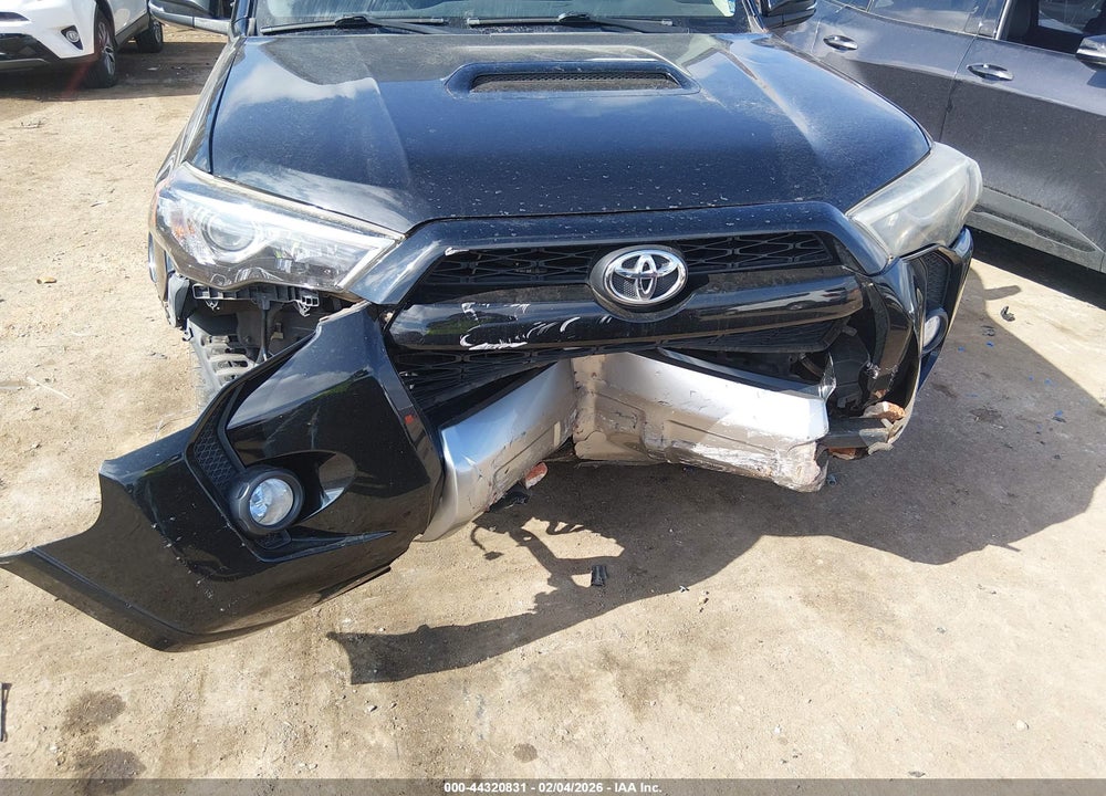 2015 TOYOTA 4RUNNER TRAIL PREMIUM VIN: JTEBU5JR9F5266227