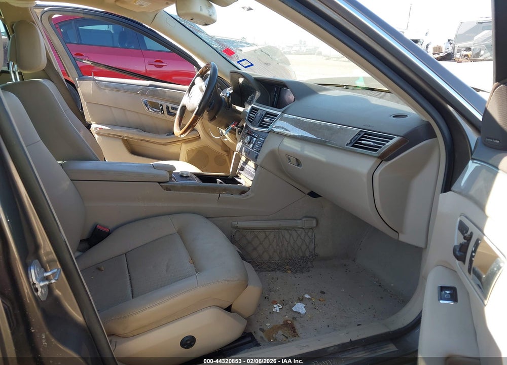 2010 MERCEDES-BENZ E 350 VIN: WDDHF5GB2AA211305