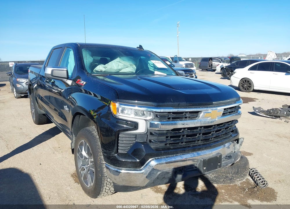 2025 CHEVROLET SILVERADO 1500 4WD  STANDARD BED LT VIN: 1GCUKDED6SZ118664