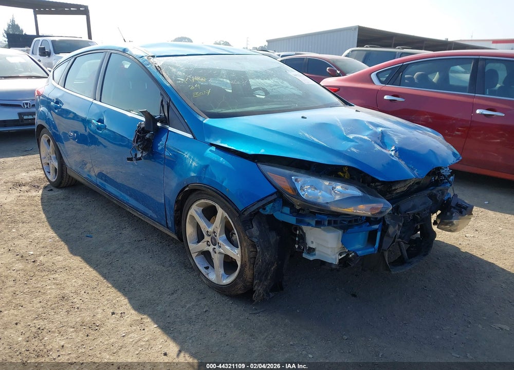 2014 FORD FOCUS TITANIUM VIN: 1FADP3N29EL210861