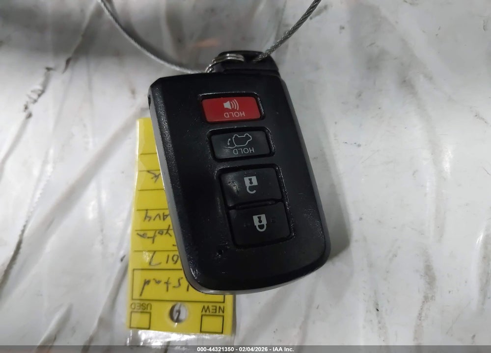 2017 TOYOTA RAV4 HYBRID LIMITED VIN: JTMDJREV2HD136626
